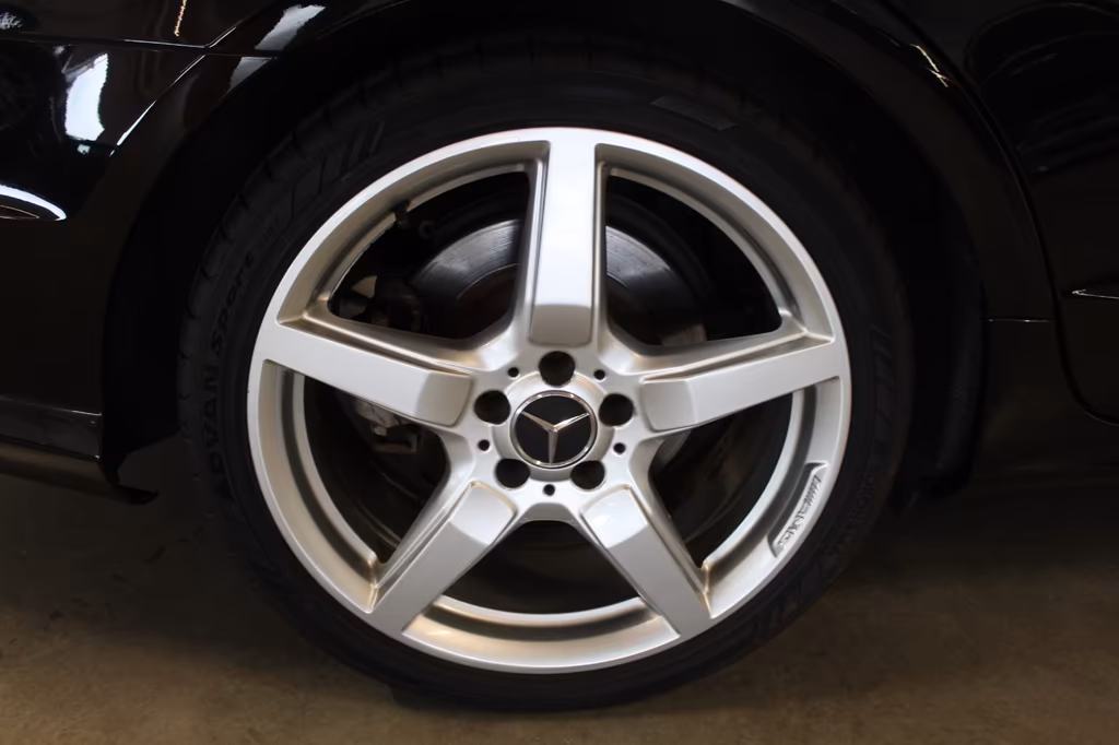 Mercedes-Benz CLS 500 Shooting Brake