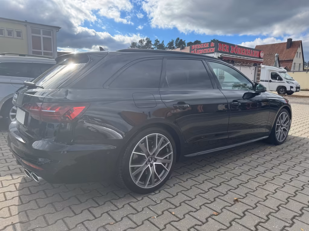 Audi S4