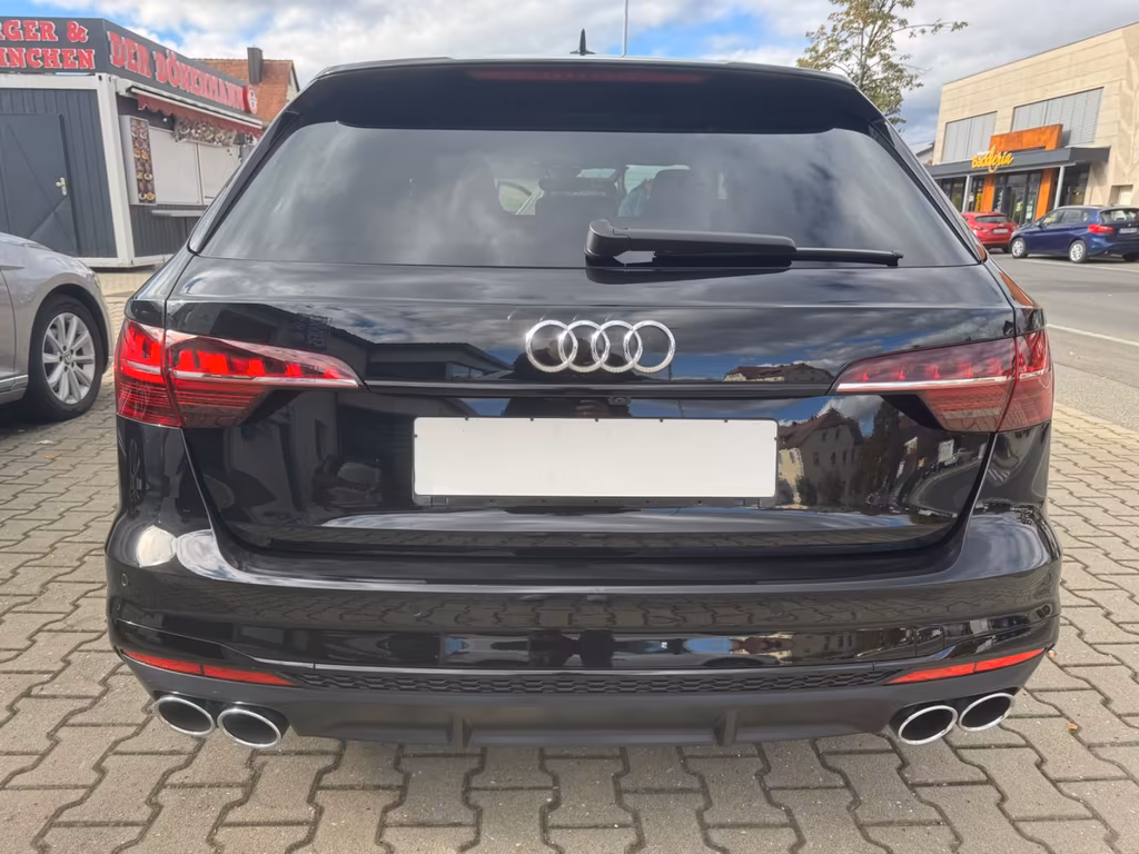 Audi S4