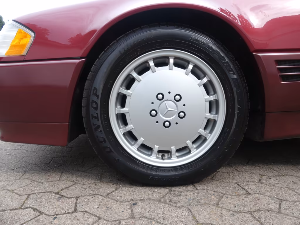 Mercedes-Benz SL 300