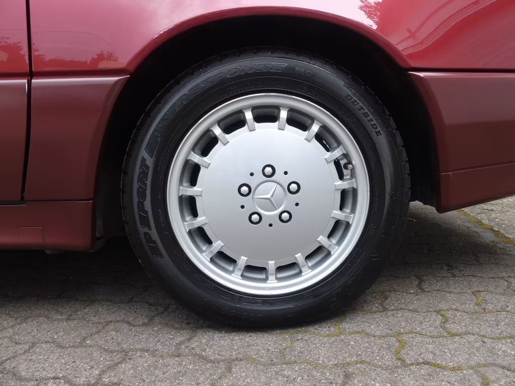 Mercedes-Benz SL 300