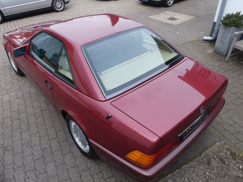 Mercedes-Benz SL 300