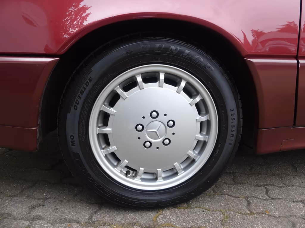 Mercedes-Benz SL 300