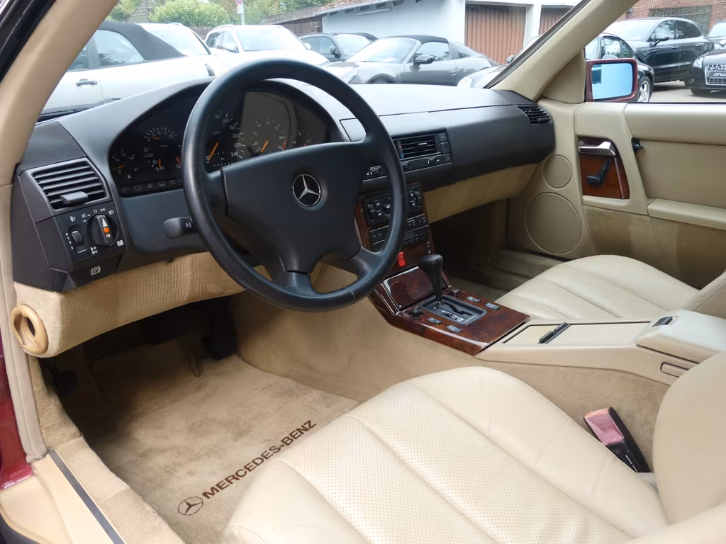 Mercedes-Benz SL 300