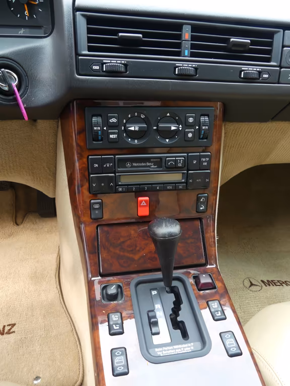 Mercedes-Benz SL 300