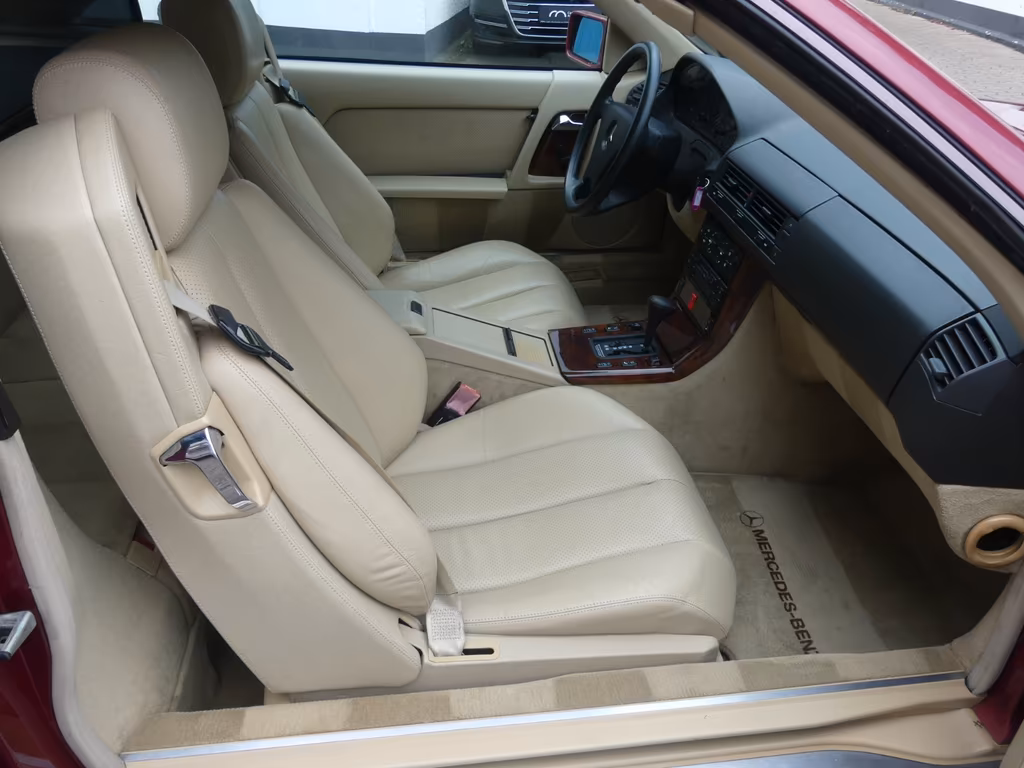Mercedes-Benz SL 300