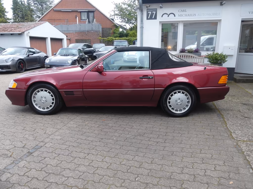 Mercedes-Benz SL 300