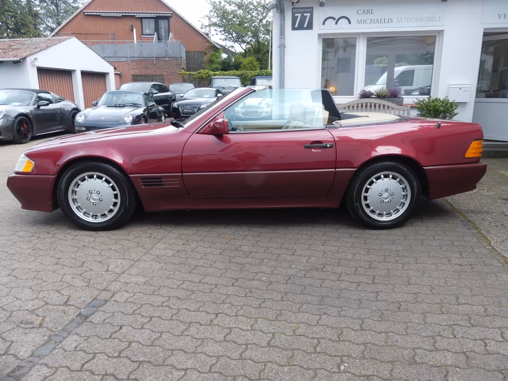 Mercedes-Benz SL 300