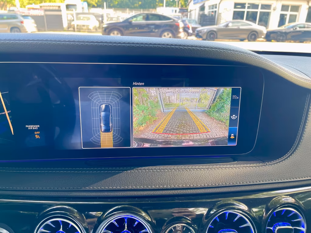 Mercedes-Benz S 560