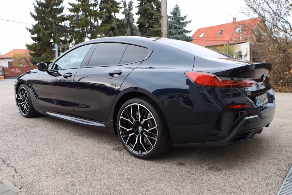 BMW M850