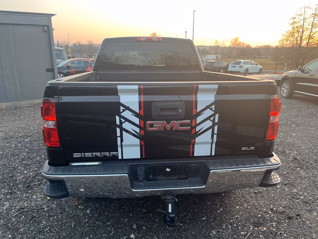 GMC Sierra
