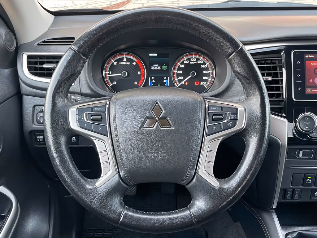 Mitsubishi L200