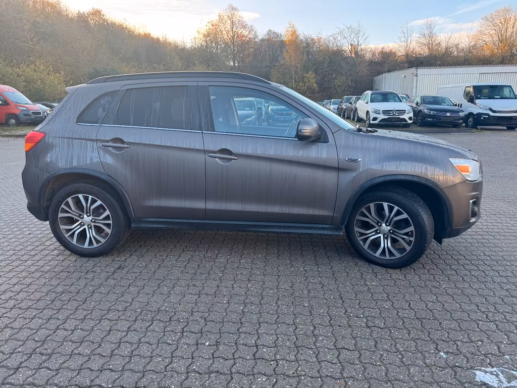 Mitsubishi ASX