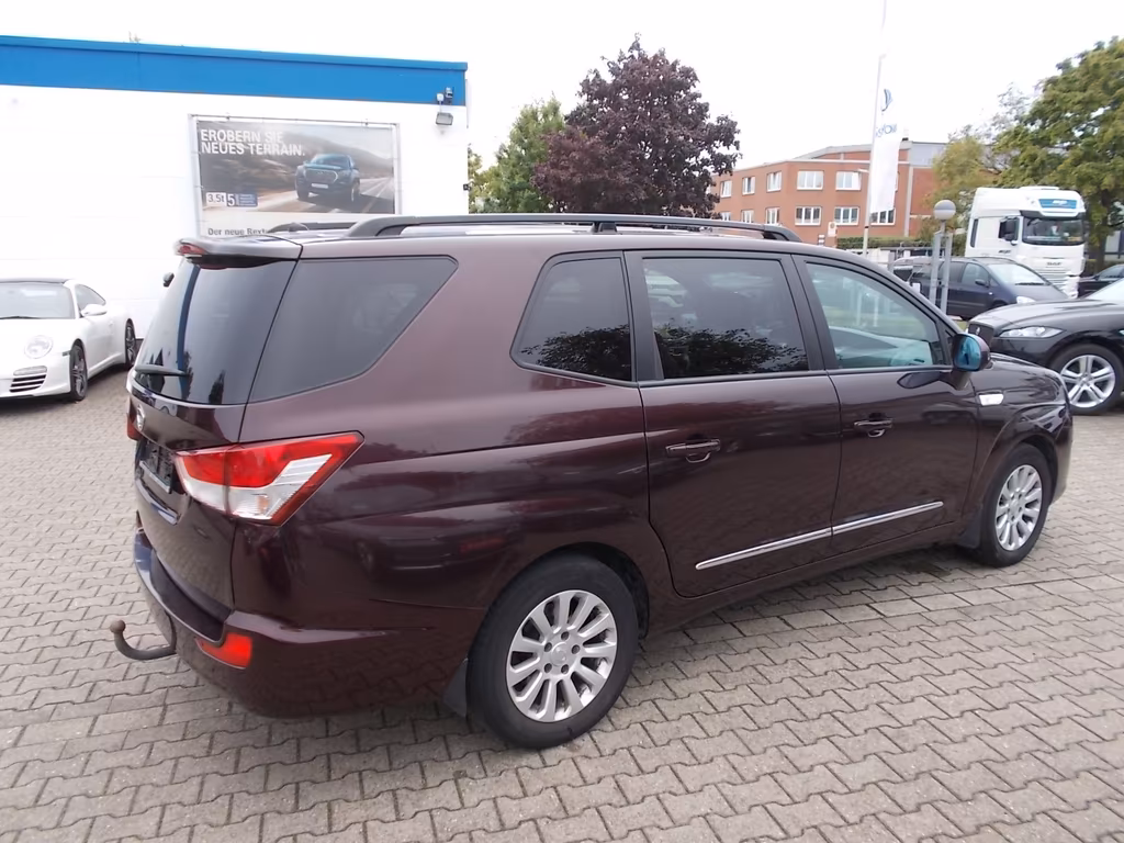 Ssangyong Rodius