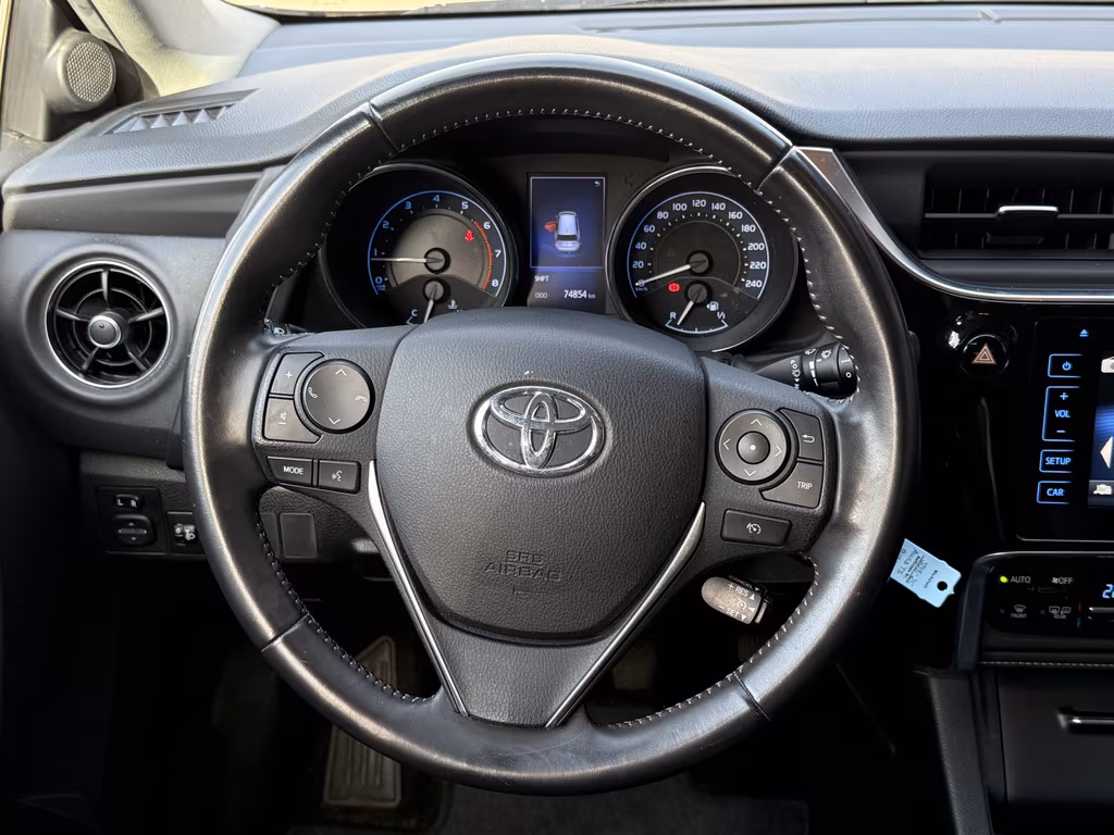Toyota Auris Touring Sports