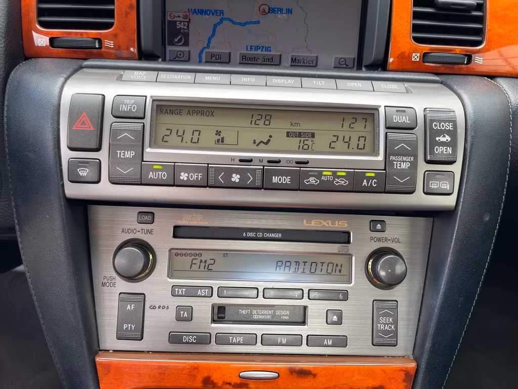 Lexus SC 430