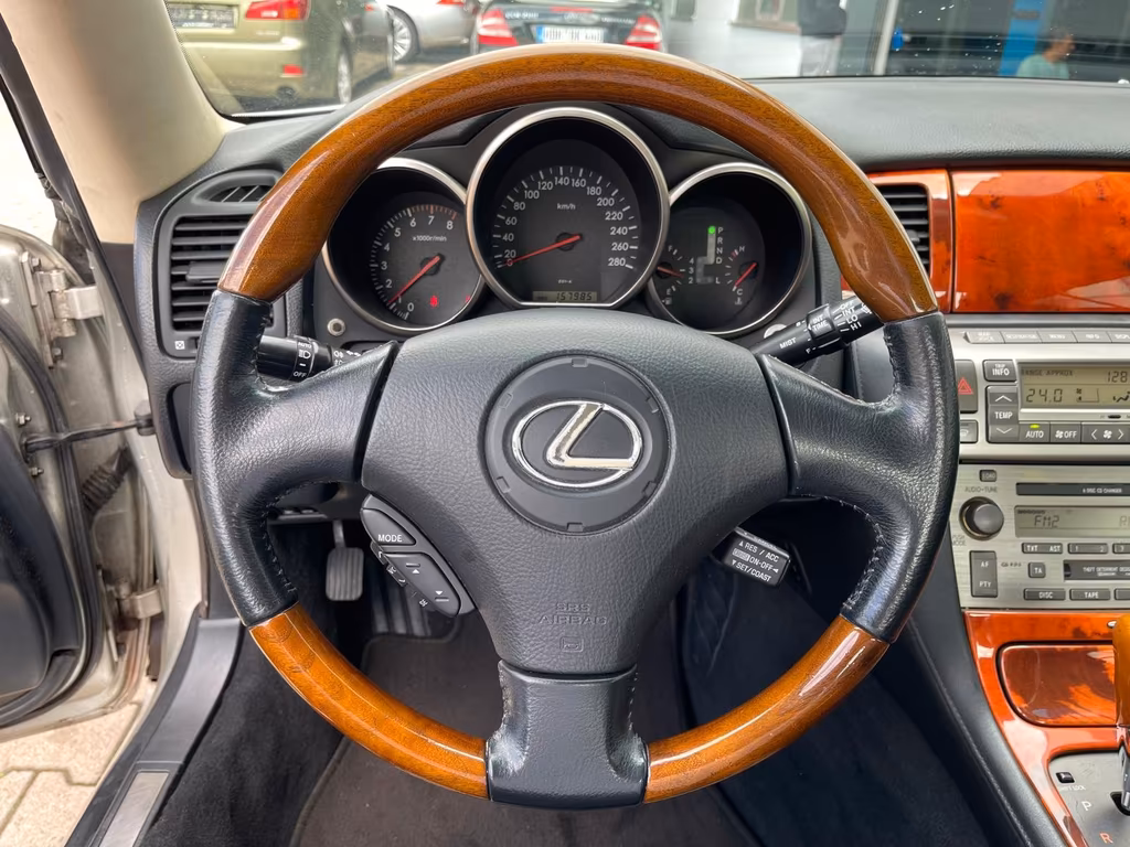 Lexus SC 430