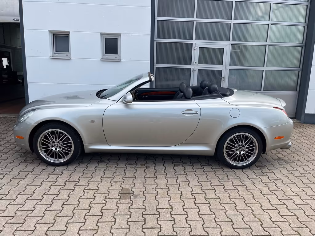 Lexus SC 430