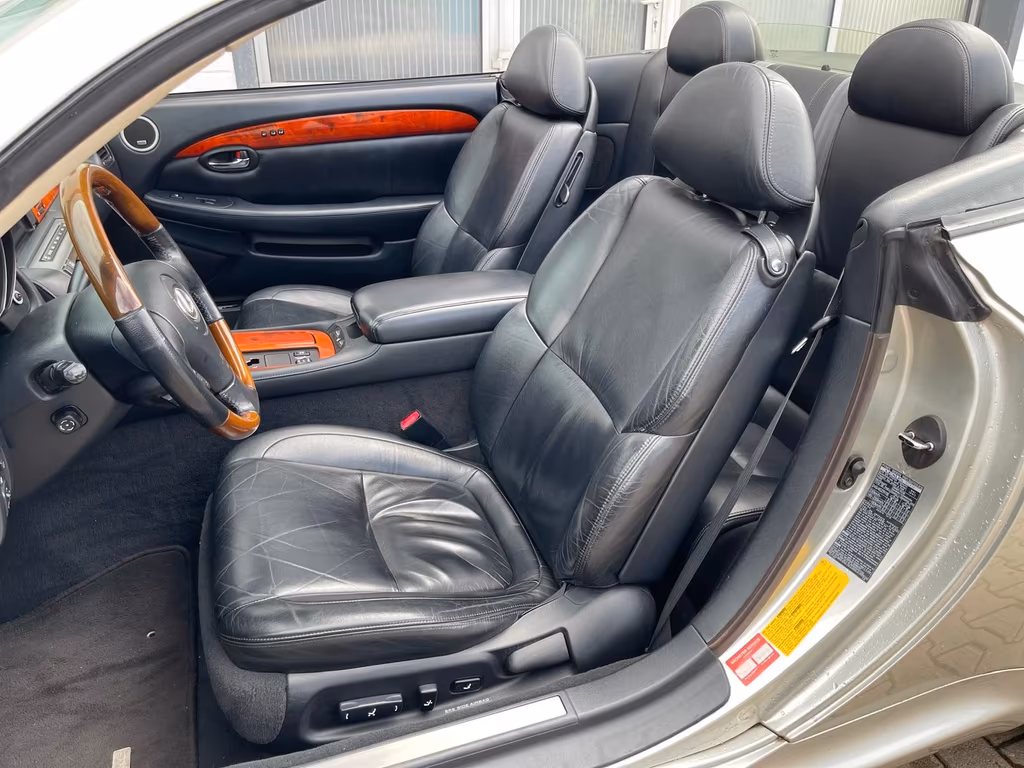 Lexus SC 430