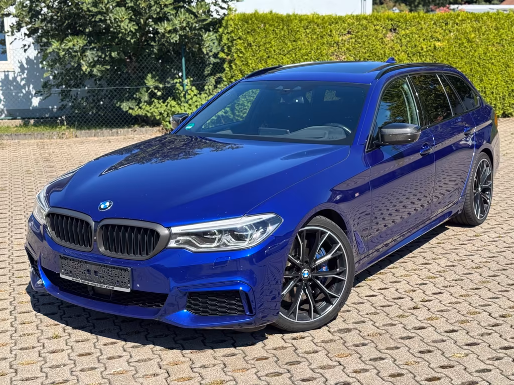 BMW M550