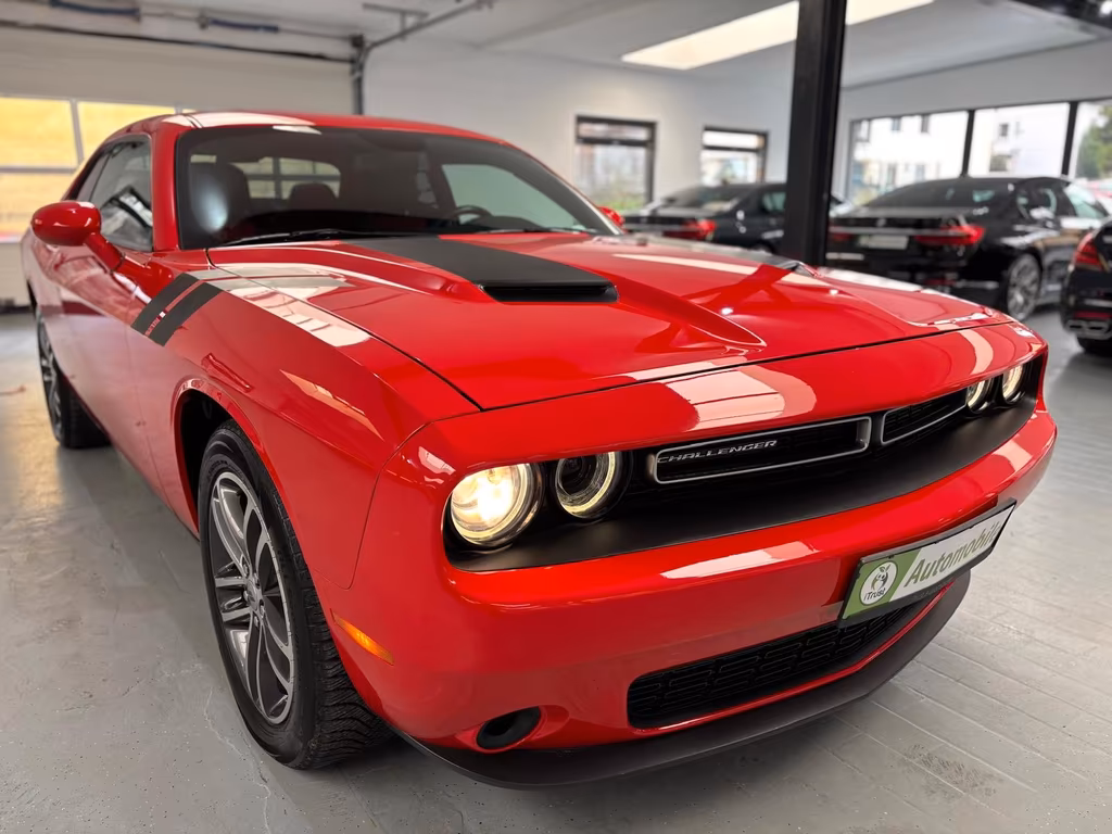 Dodge Challenger