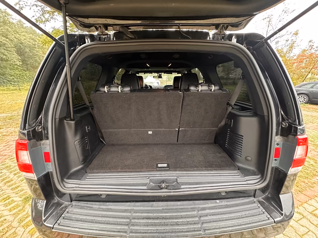 Lincoln Navigator