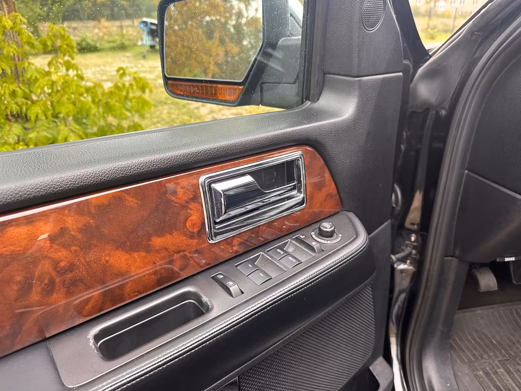 Lincoln Navigator
