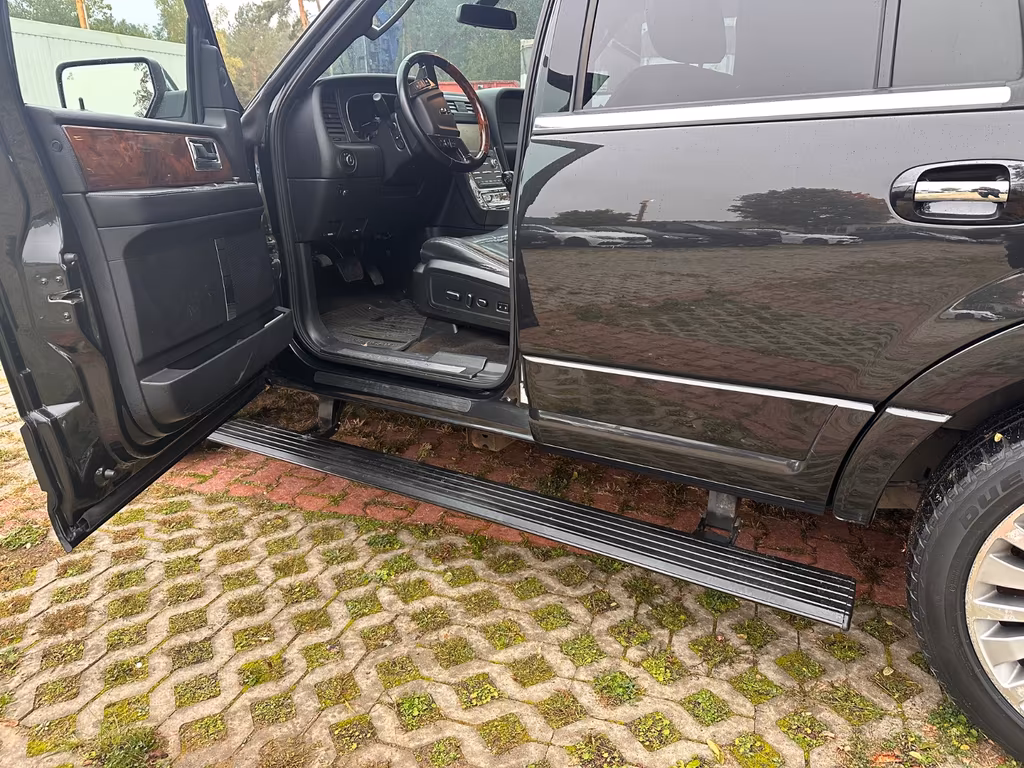 Lincoln Navigator