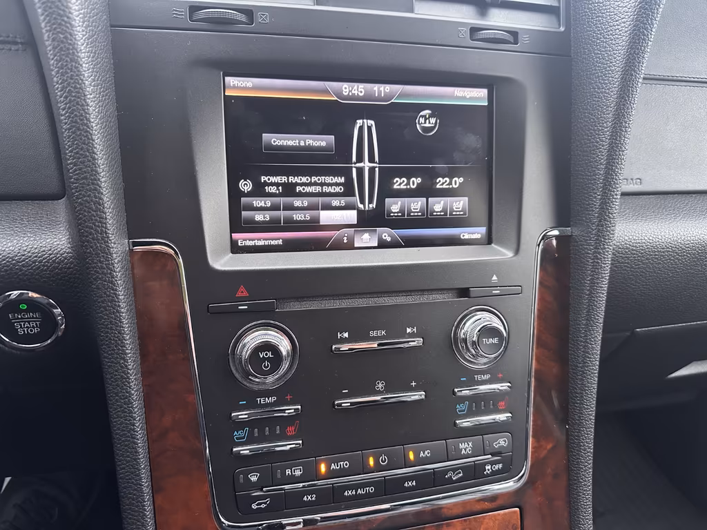 Lincoln Navigator