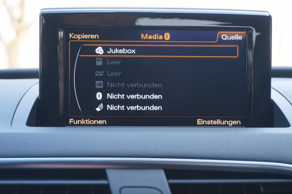 Audi RSQ3