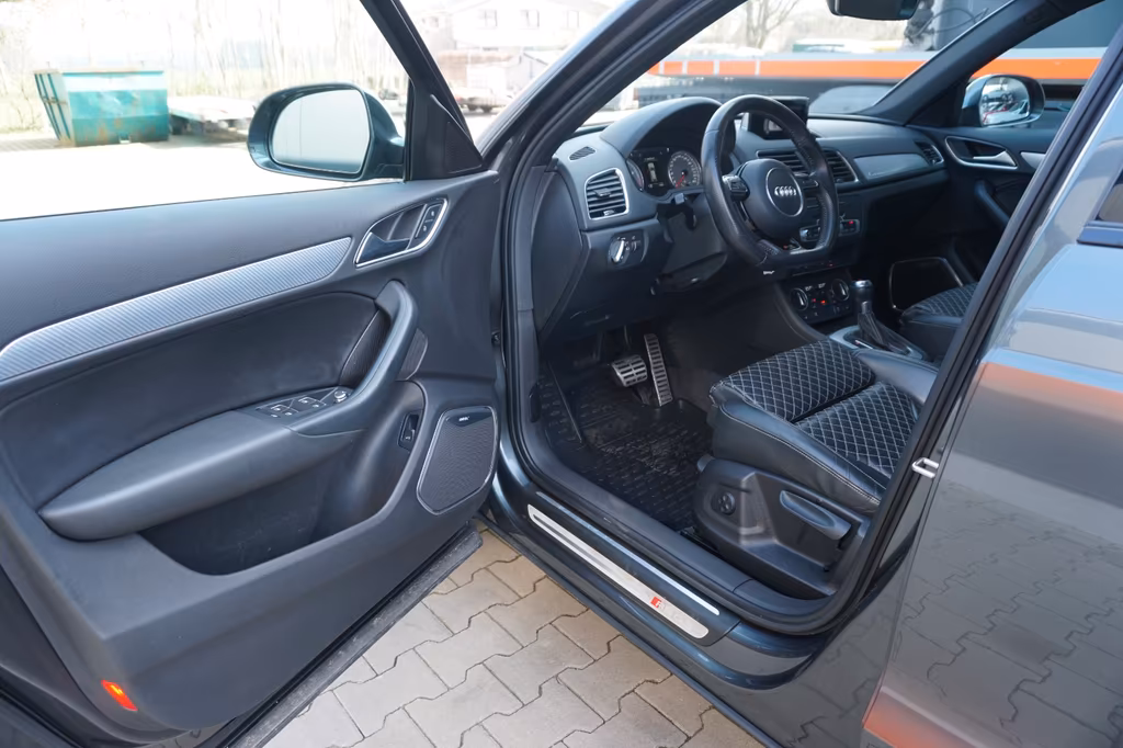 Audi RSQ3