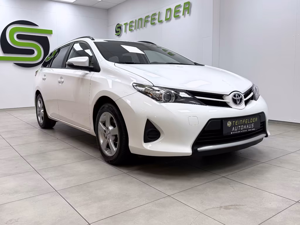 Toyota Auris Touring Sports