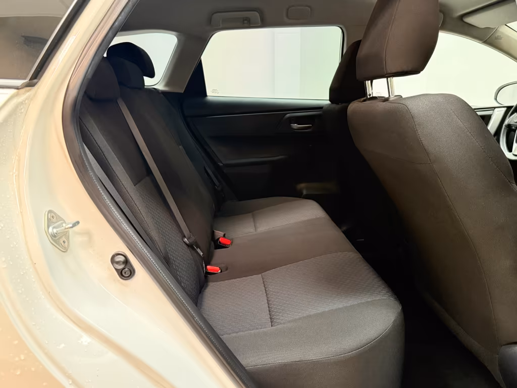 Toyota Auris Touring Sports