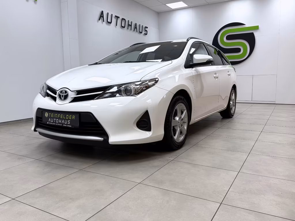 Toyota Auris Touring Sports