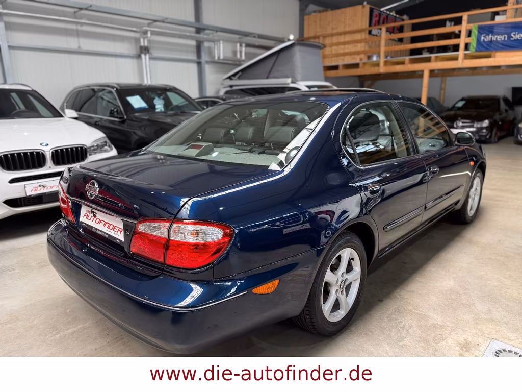 Nissan Maxima