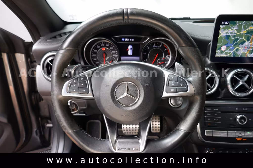 Mercedes-Benz CLA 45 AMG Shooting Brake