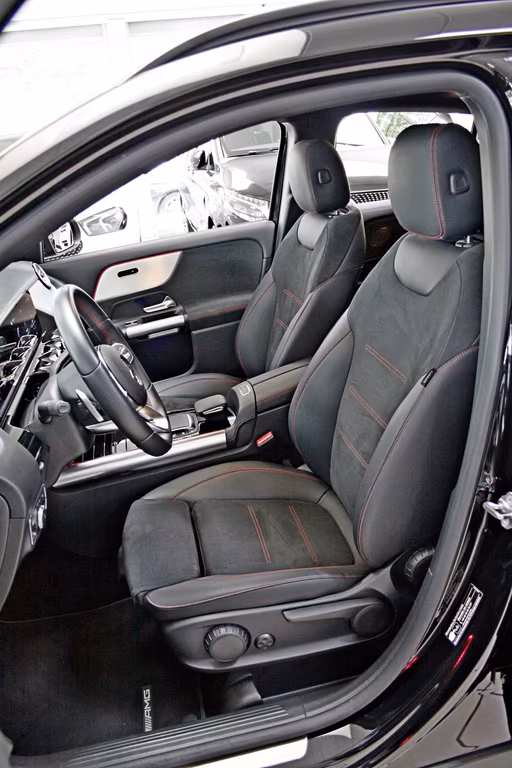 Mercedes-Benz GLA 220