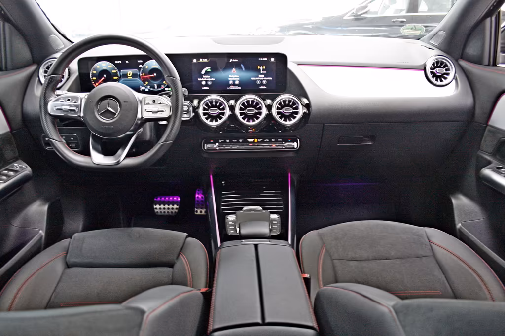 Mercedes-Benz GLA 220