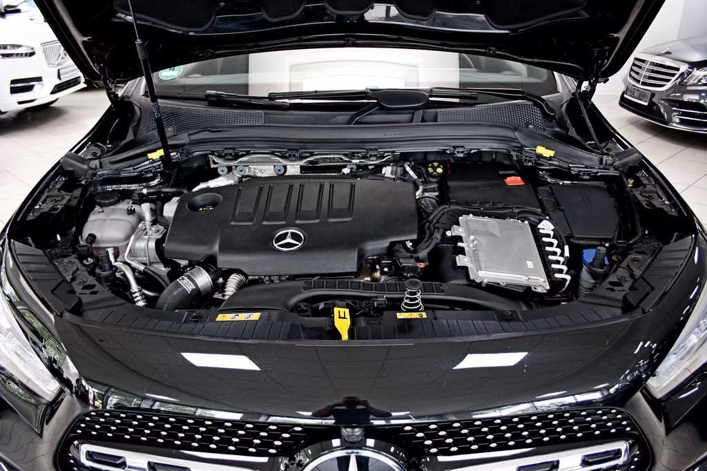 Mercedes-Benz GLA 220
