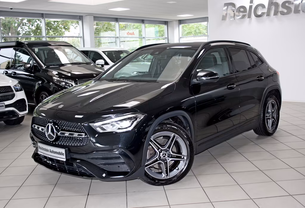 Mercedes-Benz GLA 220