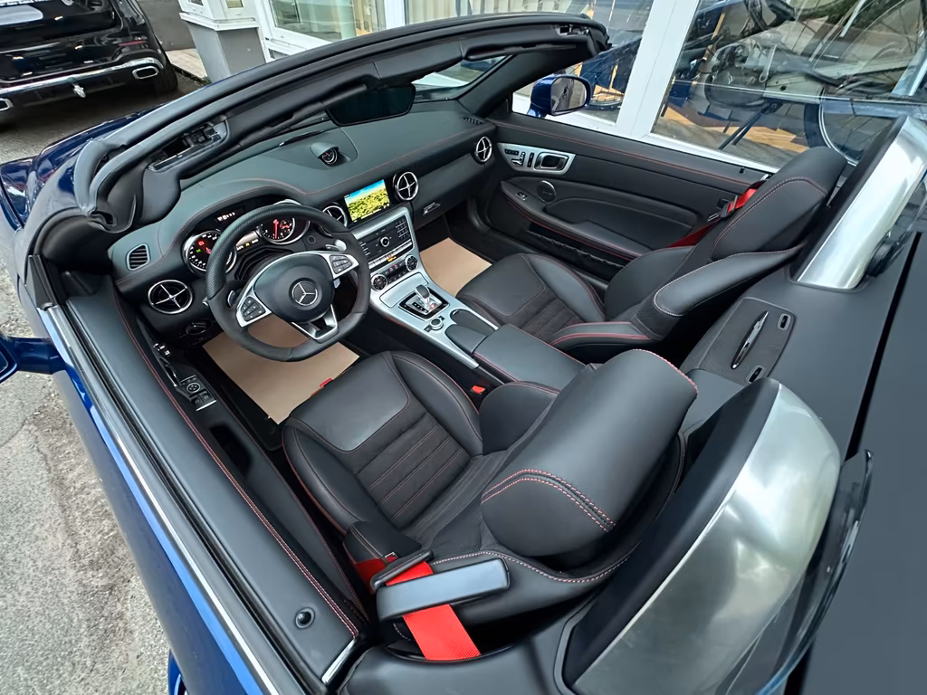 Mercedes-Benz SLC 300