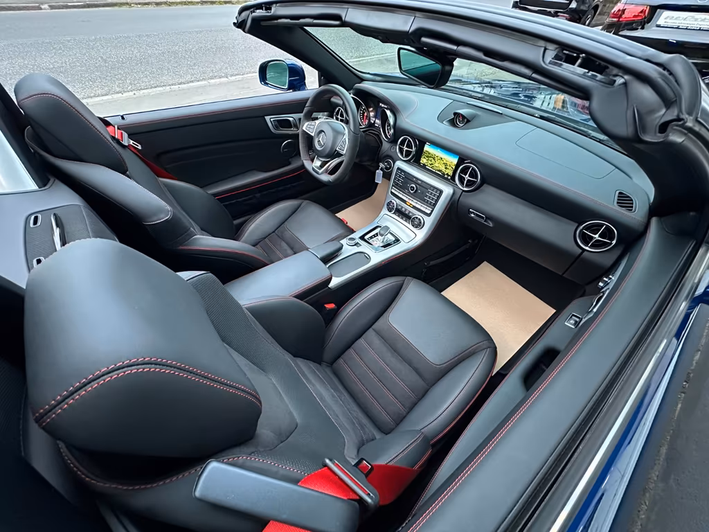 Mercedes-Benz SLC 300