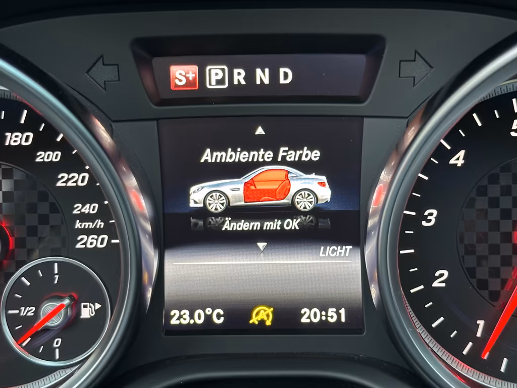 Mercedes-Benz SLC 300