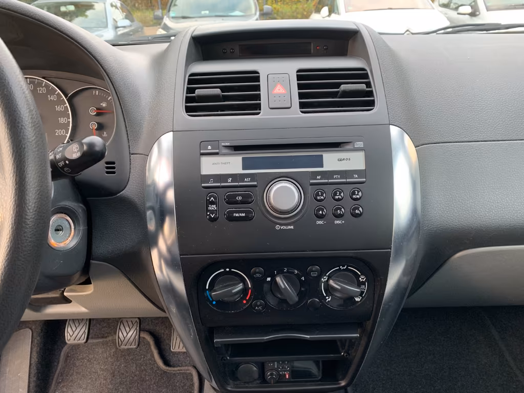Suzuki SX4