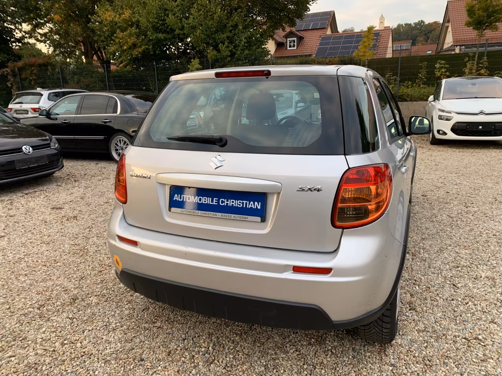 Suzuki SX4