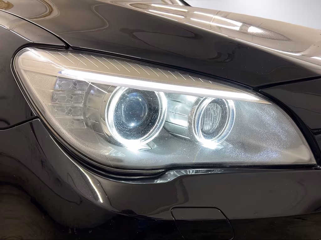 BMW 740
