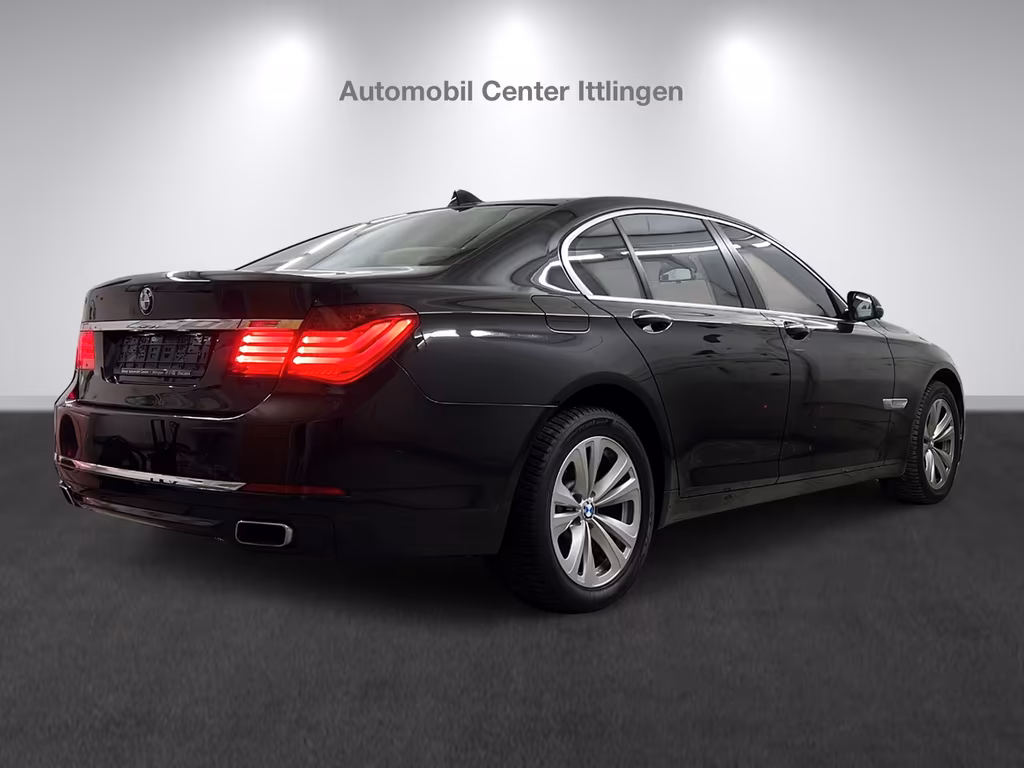 BMW 740