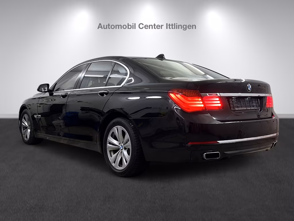 BMW 740