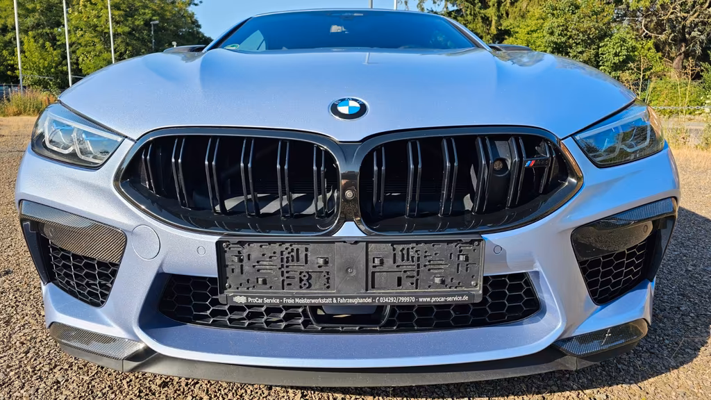 BMW M8