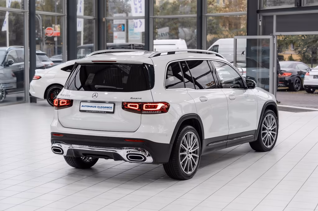 Mercedes-Benz GLB 250